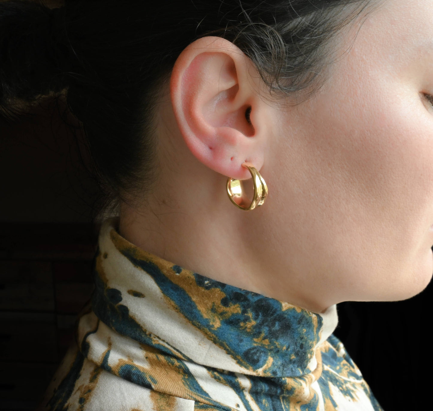 Daphne Hoop Earrings